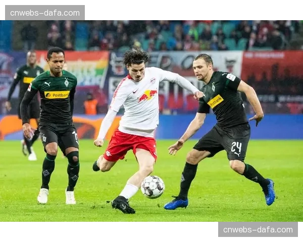 复盘门兴0-2不敌沃尔夫斯堡：防线失误葬送比赛