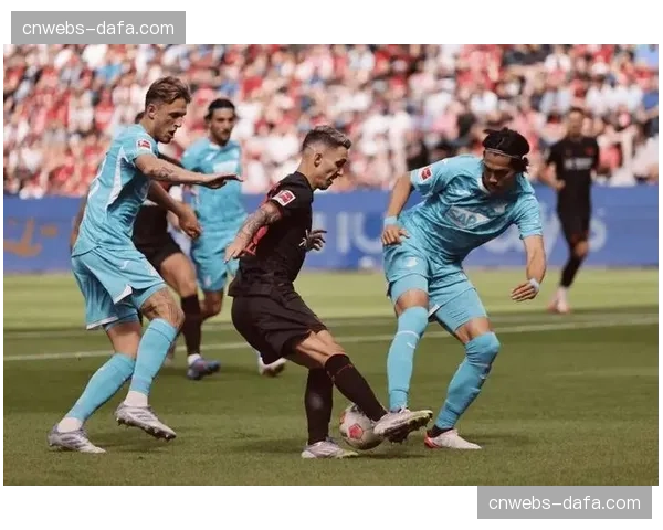 半场战报：霍芬海姆1-0领先弗赖堡，克拉马里奇点射破门