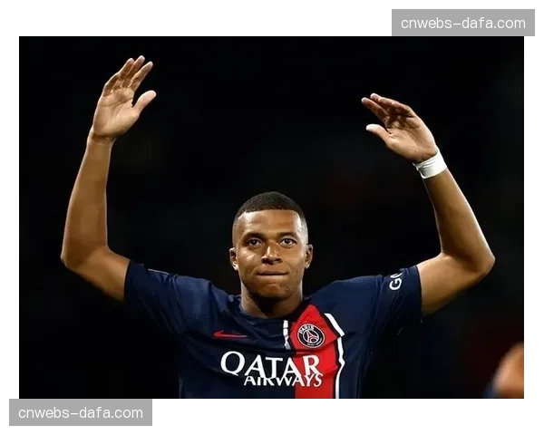 报道：巴黎圣日耳曼新训练中心将于2026年夏启用，内含高科技战术模拟室